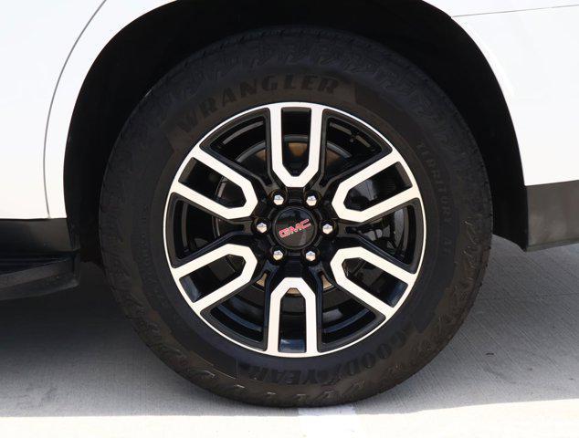 used 2023 GMC Yukon car, priced at $62,977