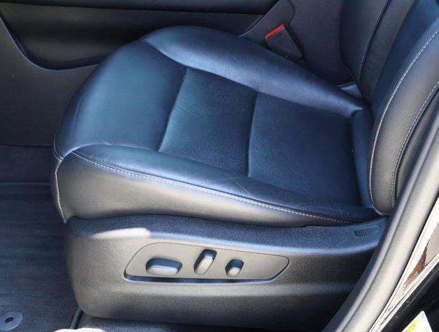 used 2022 Cadillac XT4 car, priced at $24,977