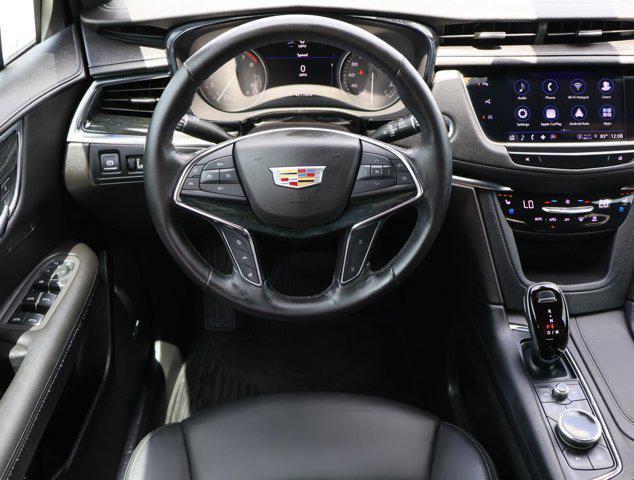 used 2022 Cadillac XT5 car, priced at $28,944