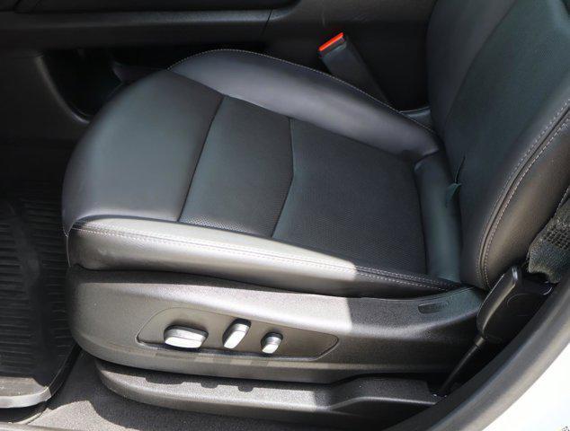 used 2022 Cadillac XT5 car, priced at $28,944