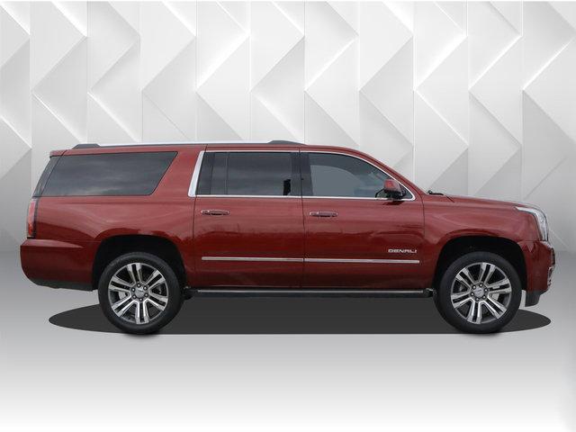 used 2019 GMC Yukon XL car, priced at $35,911