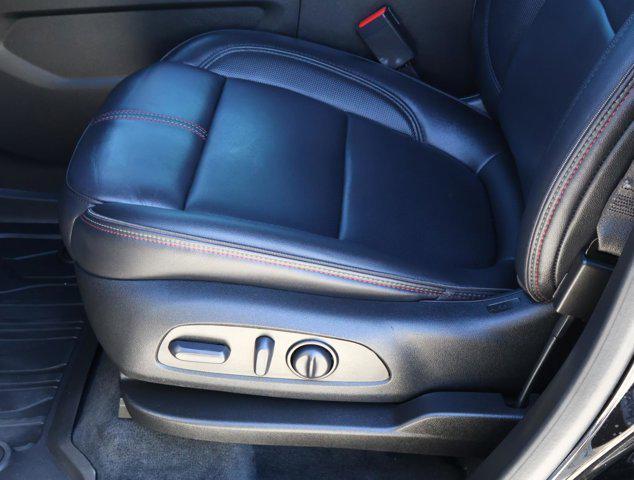 used 2023 Chevrolet Traverse car, priced at $31,966