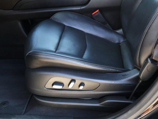 used 2023 Cadillac XT6 car, priced at $31,977