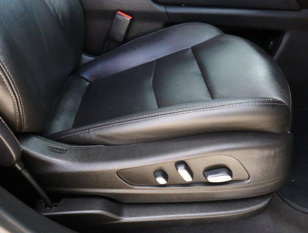 used 2021 Cadillac XT5 car, priced at $20,977