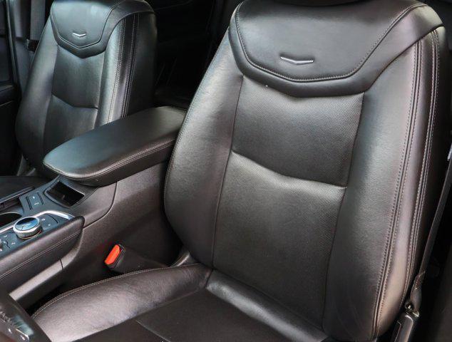 used 2021 Cadillac XT5 car, priced at $20,977