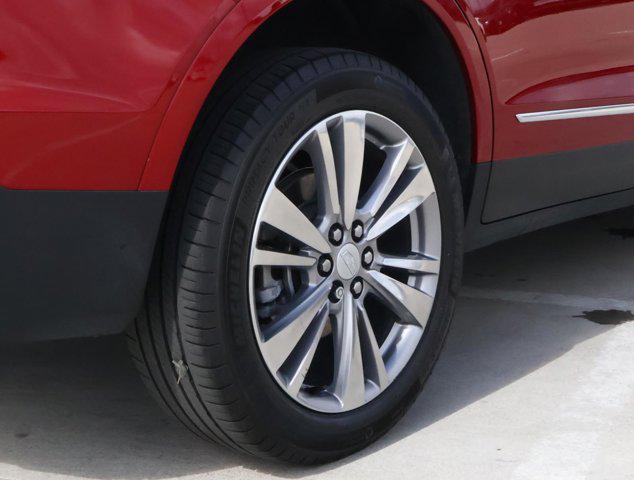 used 2024 Cadillac XT5 car, priced at $37,966