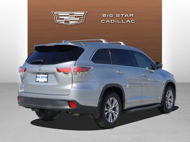 used 2015 Toyota Highlander car, priced at $18,911