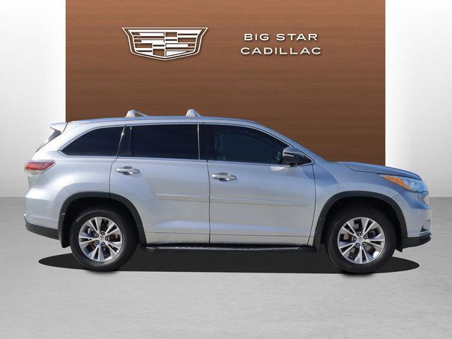 used 2015 Toyota Highlander car, priced at $18,911