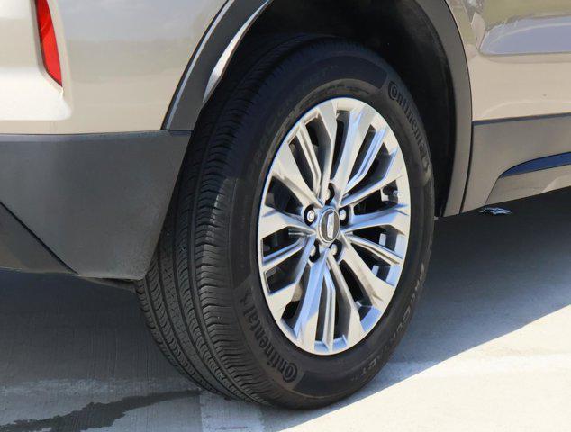 used 2024 Cadillac XT4 car, priced at $33,988