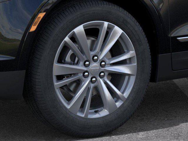 new 2025 Cadillac XT5 car, priced at $43,015