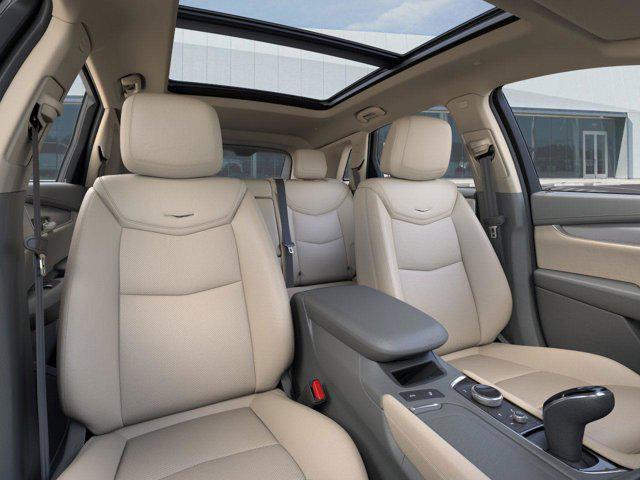 new 2025 Cadillac XT5 car, priced at $43,015