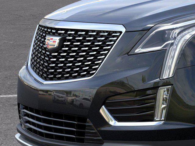 new 2025 Cadillac XT5 car, priced at $43,015