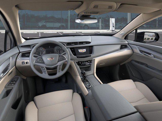 new 2025 Cadillac XT5 car, priced at $43,015
