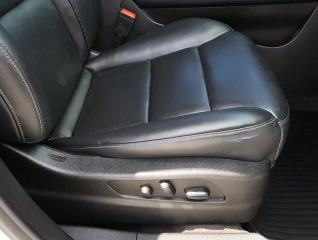 used 2023 Cadillac XT4 car, priced at $25,988