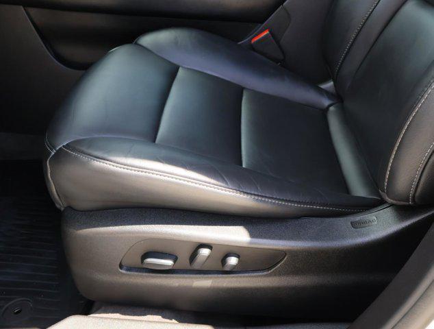 used 2023 Cadillac XT4 car, priced at $25,988