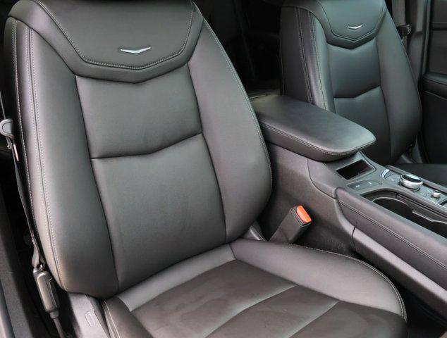 used 2022 Cadillac XT5 car, priced at $27,944