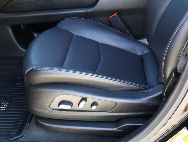 used 2023 Cadillac XT6 car, priced at $34,977