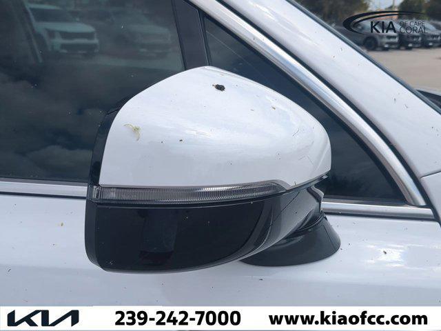 new 2025 Kia Sorento car, priced at $28,250