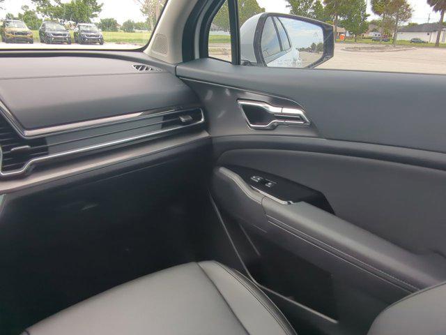 new 2025 Kia Sportage car, priced at $35,245