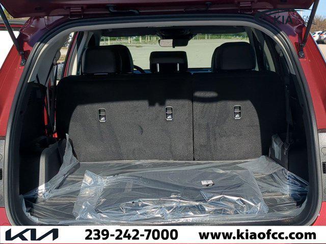 new 2025 Kia Sorento car, priced at $33,652