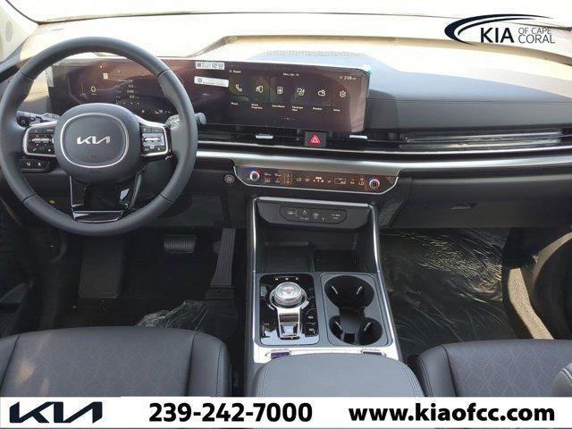 new 2025 Kia Carnival Hybrid car, priced at $45,653