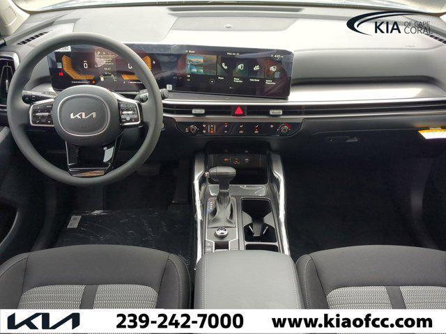 new 2025 Kia Sorento car, priced at $30,157