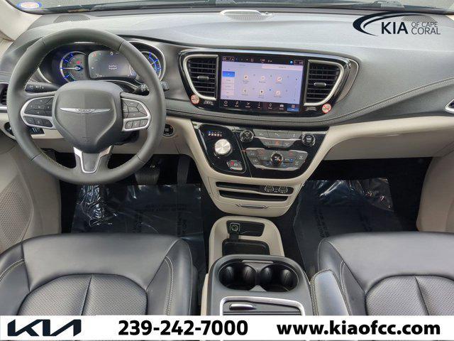 used 2024 Chrysler Pacifica Hybrid car, priced at $27,551