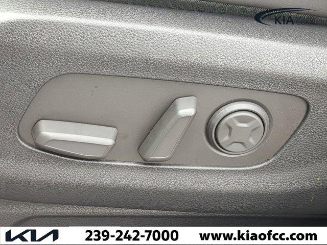 new 2025 Kia Carnival Hybrid car, priced at $41,039