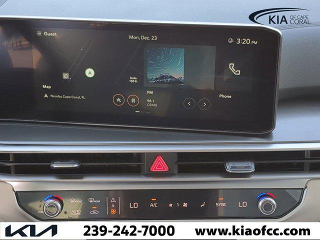 new 2025 Kia Sorento car, priced at $32,844