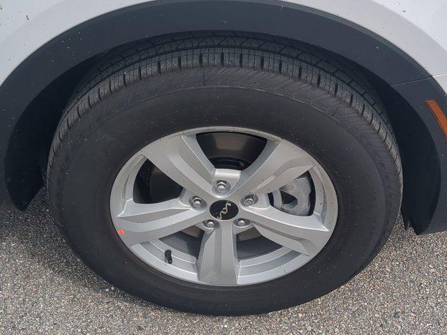 new 2025 Kia Sorento car, priced at $34,085
