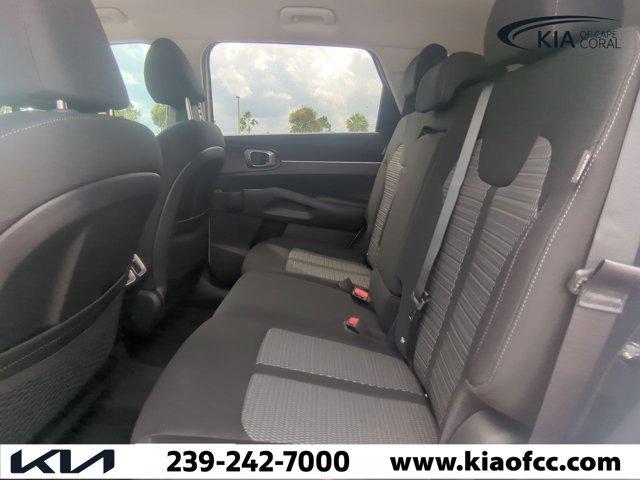 new 2025 Kia Sorento car, priced at $28,250