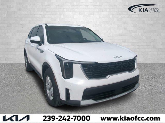 new 2025 Kia Sorento car, priced at $34,085