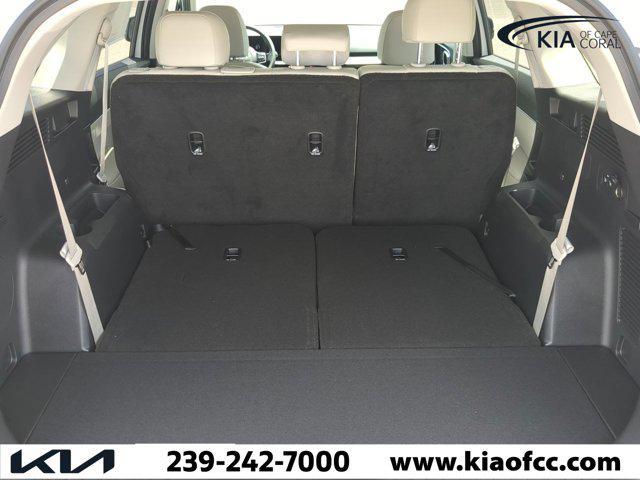 new 2025 Kia Sorento car, priced at $31,927