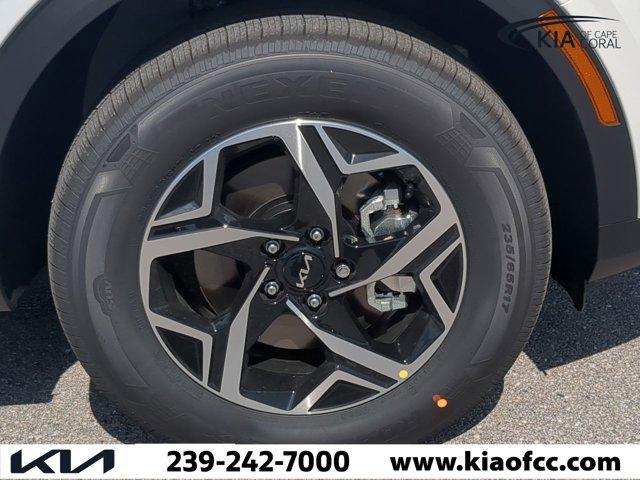 new 2025 Kia Sportage car, priced at $26,478