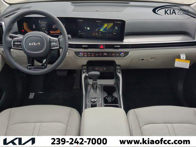 new 2025 Kia Sorento car, priced at $32,125