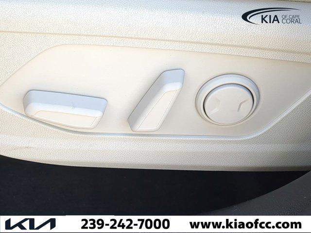 new 2025 Kia Sorento car, priced at $31,047