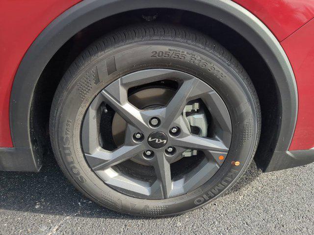new 2025 Kia K4 car, priced at $24,715