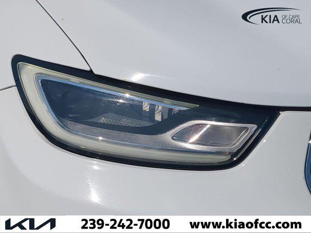 used 2023 Chrysler Pacifica Hybrid car, priced at $23,751