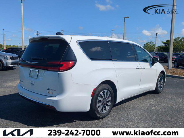 used 2023 Chrysler Pacifica Hybrid car, priced at $23,751