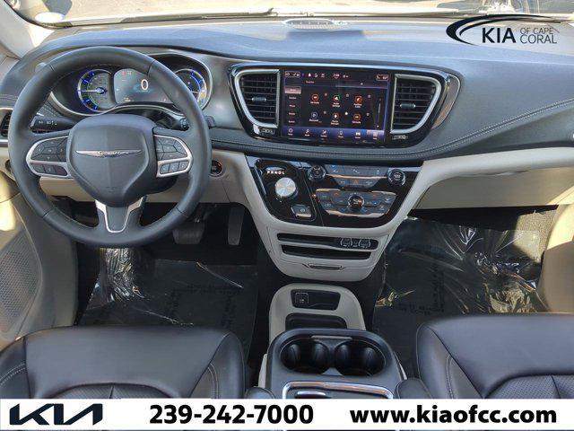 used 2023 Chrysler Pacifica Hybrid car, priced at $23,751