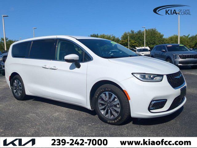 used 2023 Chrysler Pacifica Hybrid car, priced at $23,751