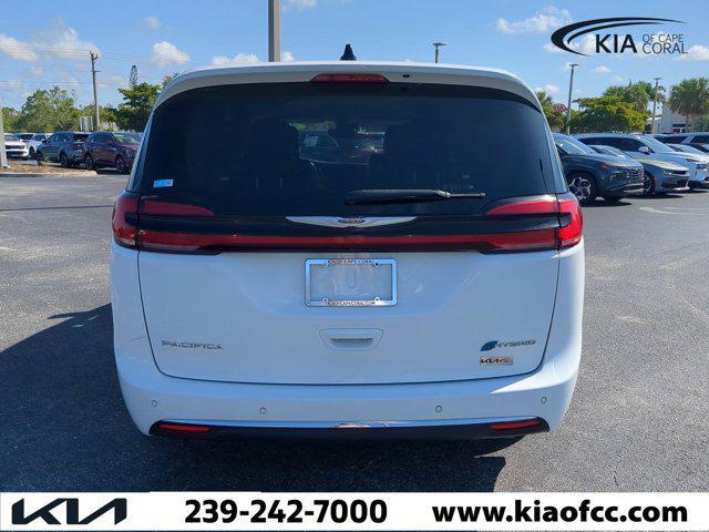 used 2023 Chrysler Pacifica Hybrid car, priced at $23,751