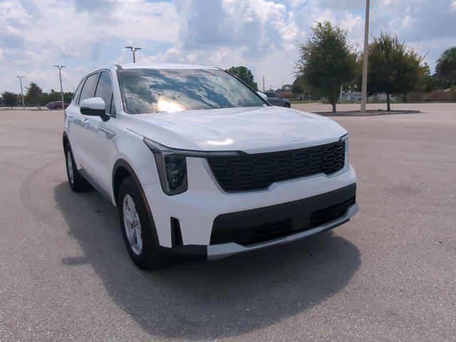 new 2025 Kia Sorento car, priced at $34,085