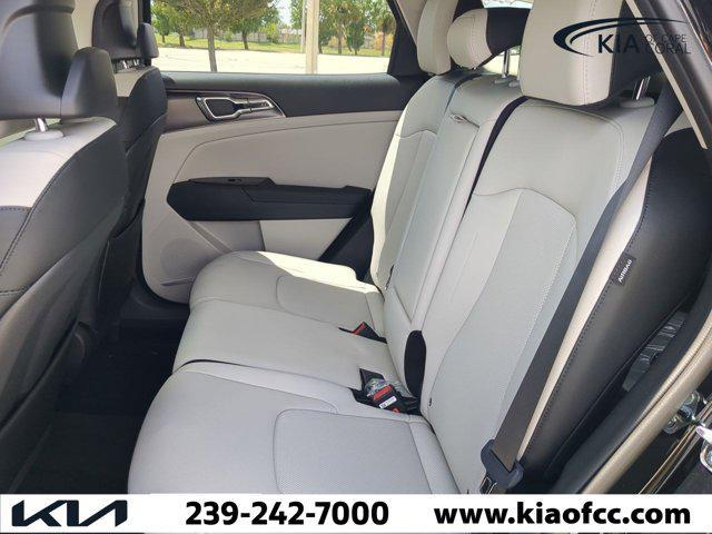 new 2025 Kia Sportage car, priced at $26,198