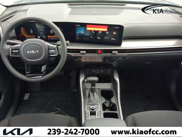 new 2025 Kia Sorento car, priced at $27,836