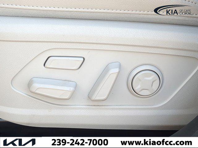 used 2022 Kia Sorento car, priced at $29,075