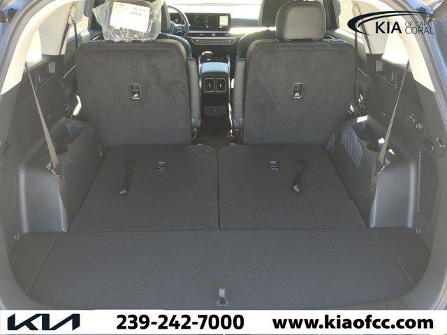 new 2025 Kia Sorento car, priced at $34,728