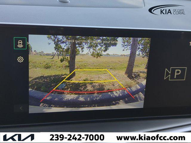 new 2025 Kia Sorento car, priced at $28,286