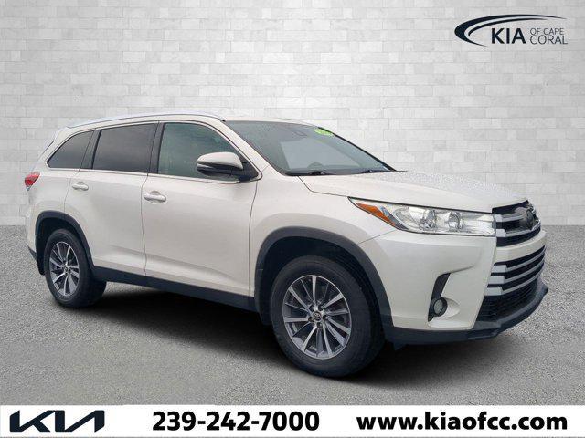 used 2019 Toyota Highlander car, priced at $21,394