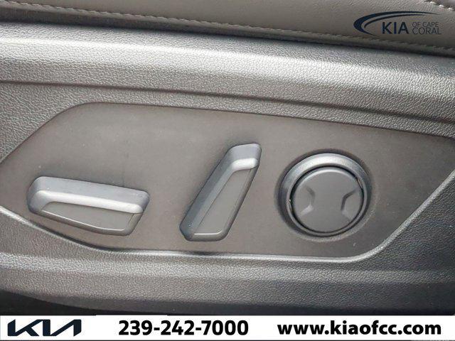 new 2025 Kia Sorento car, priced at $32,824